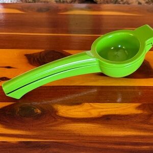 Green Citrus Squeezer